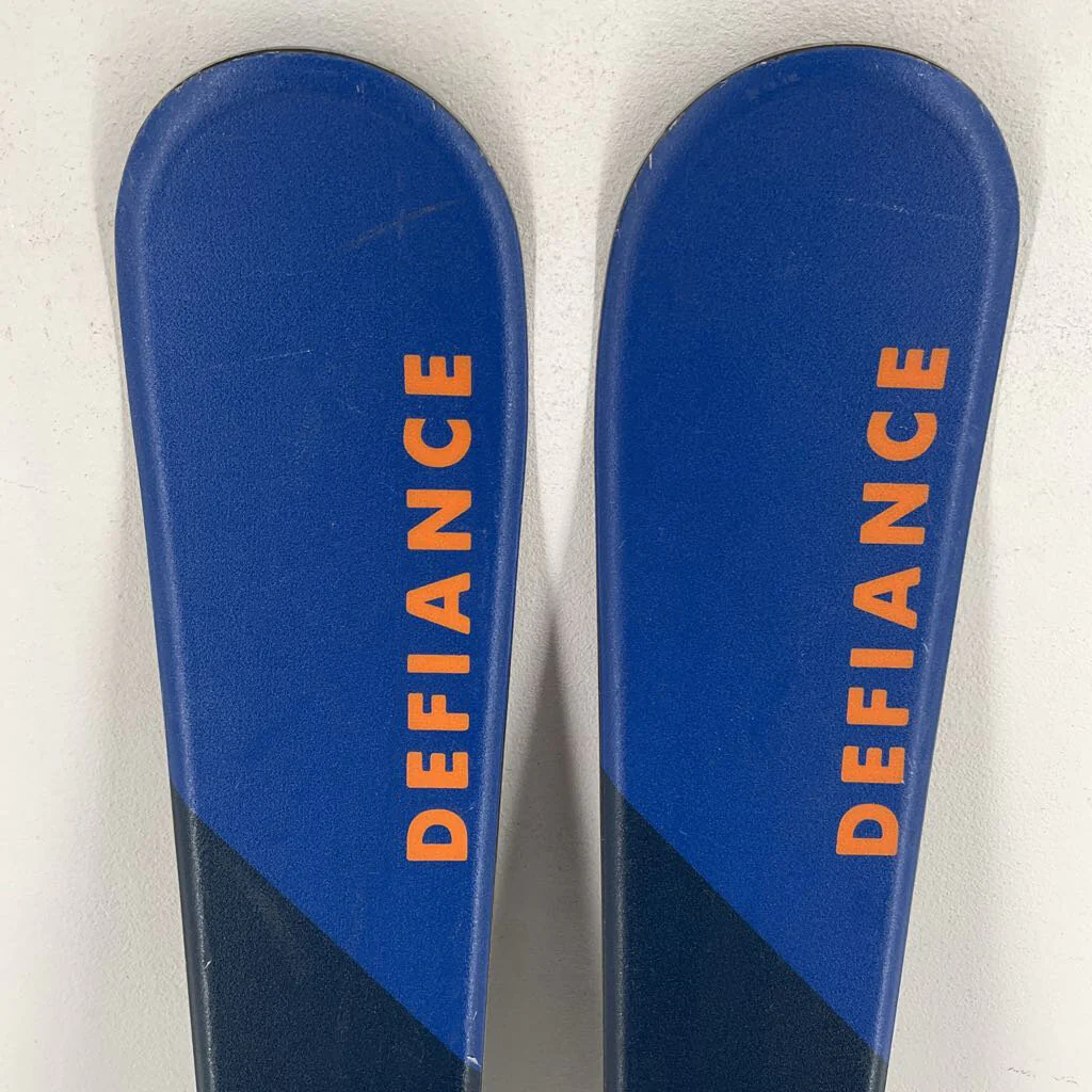Defiance Pro 130 w/ Tyrolia SX 7.5 AC Jr Bindings - Image 3