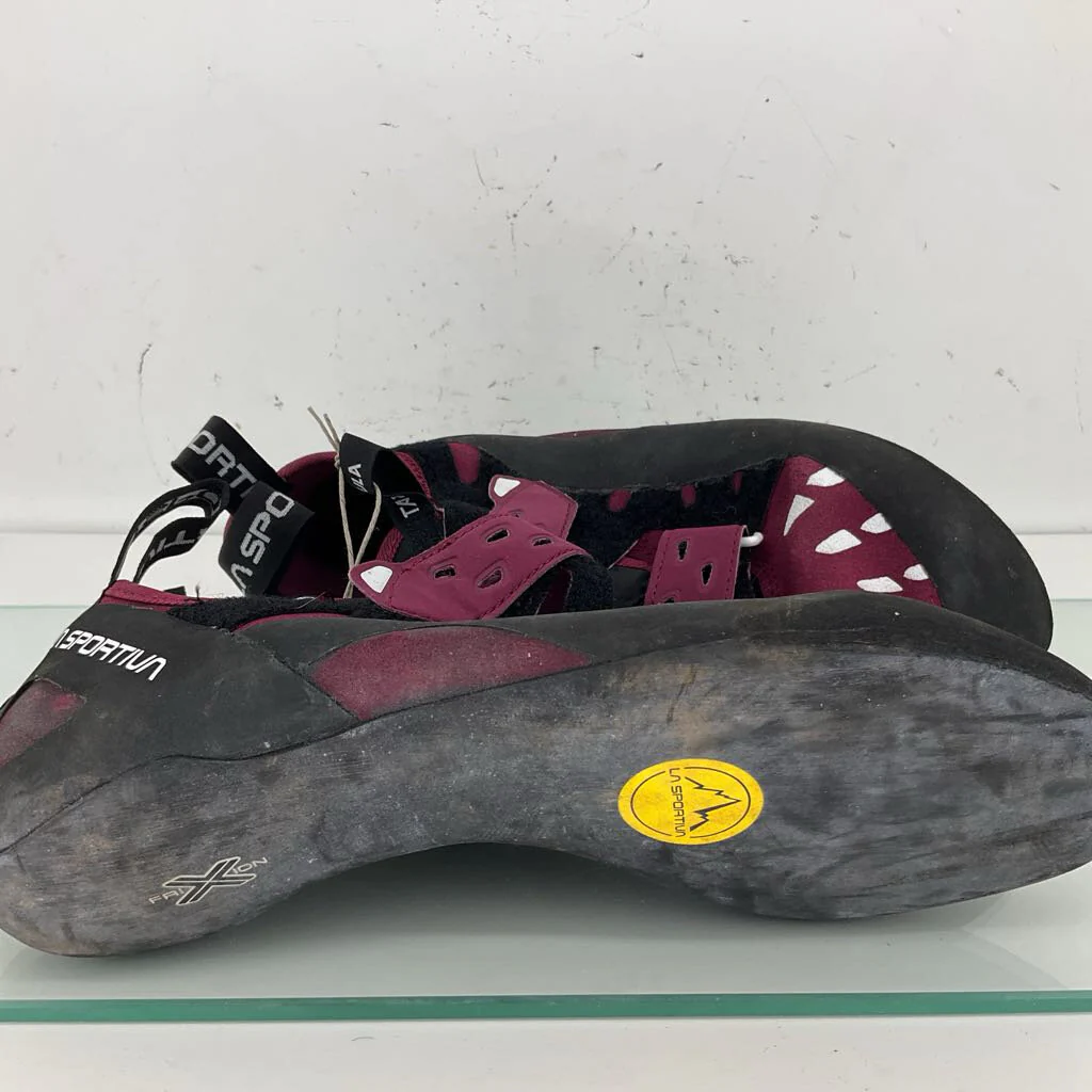 La Sportiva Women's Tarantula Climbing Shoes - Image 4