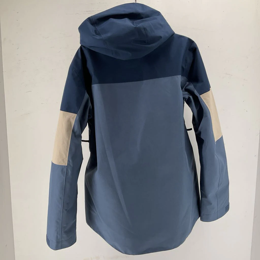 Picture Organic Women's Lamerepi Gore-Tex Jacket - Image 2