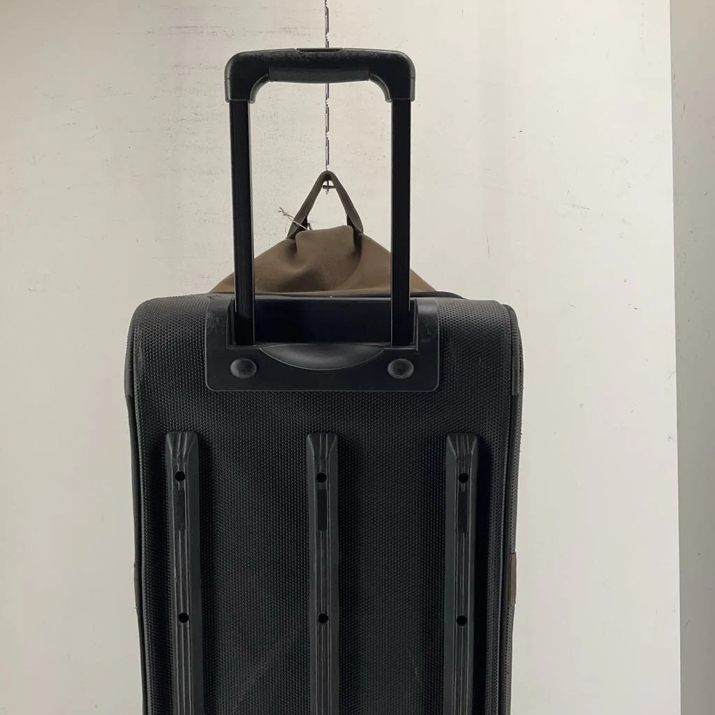 Redhead Duffel Bag - Image 3