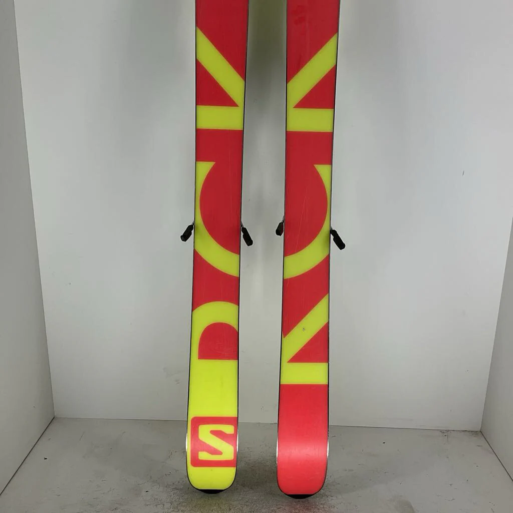 Salomon Junior's Skis w/ Salomon L7 Demo Bindings - Image 4