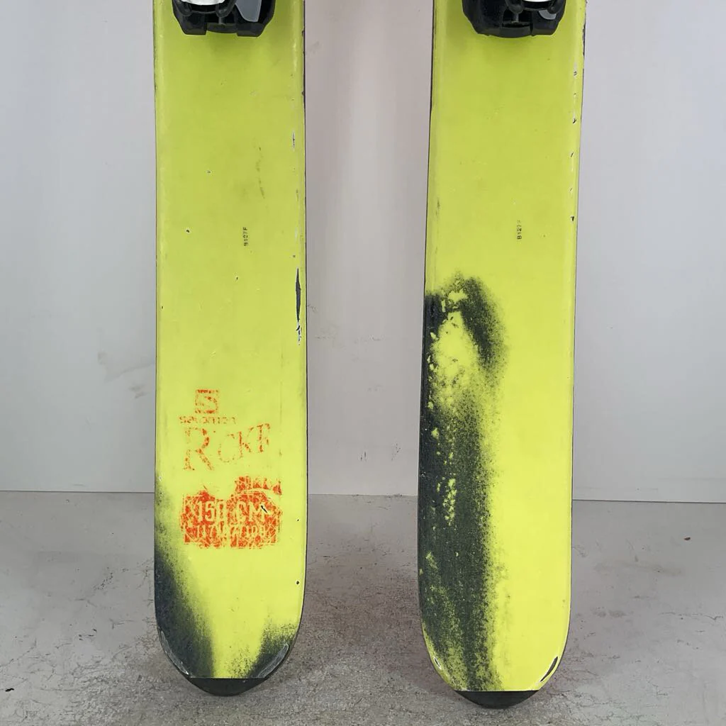 Salomon Junior's Skis w/ Salomon L7 Demo Bindings - Image 6