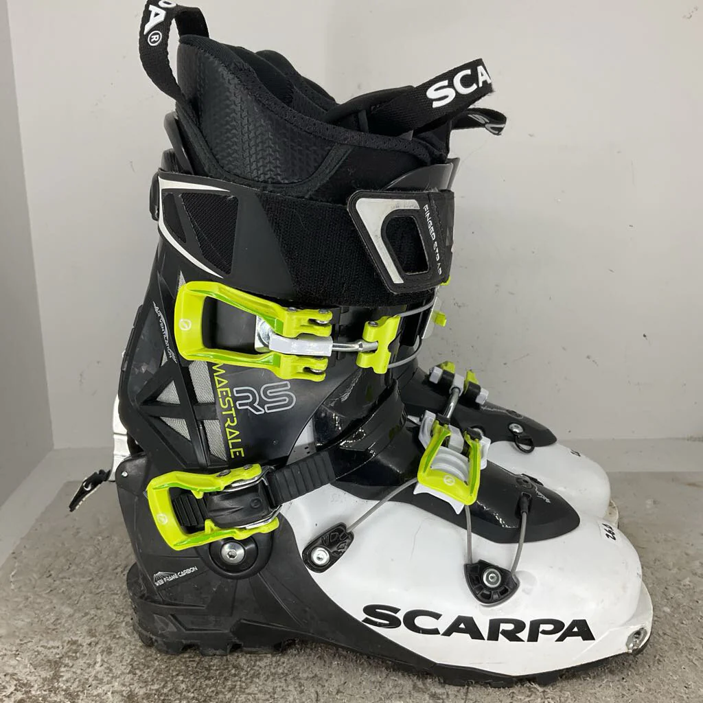Scarpa Maestrale RS