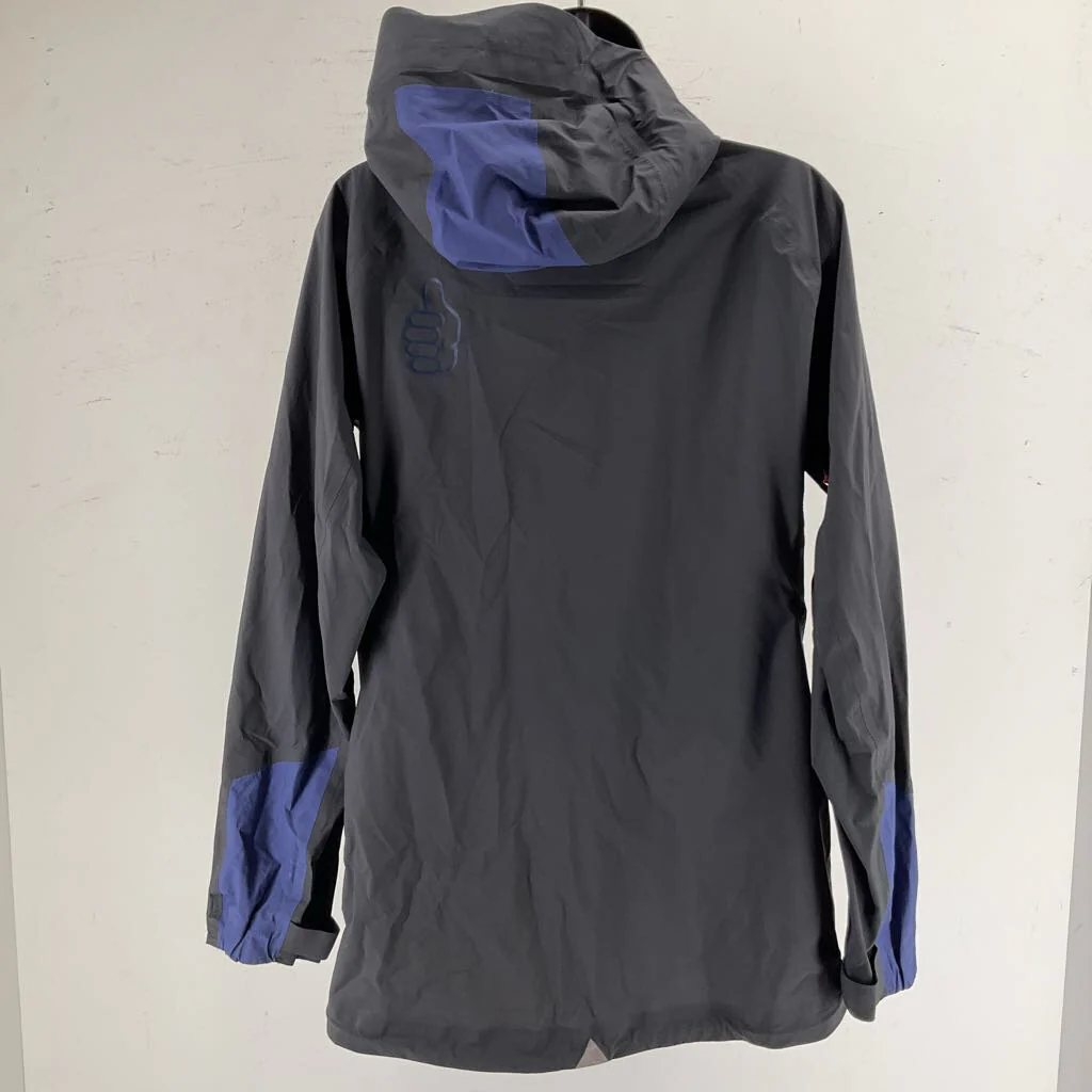 Trew Women's BeWild Jacket - Image 2