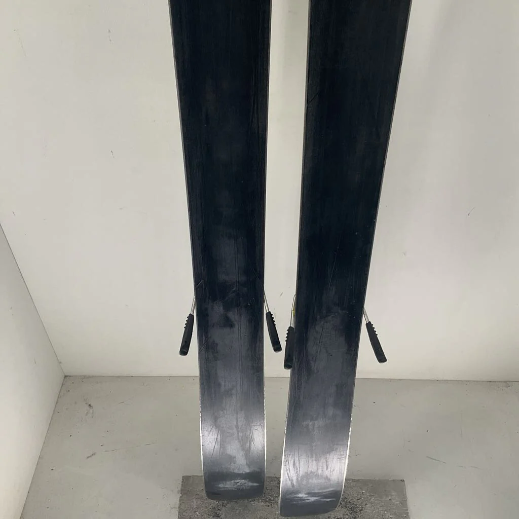 Volkl Confession JR. w/ Defiance d7ac Jr Bindings - Image 8